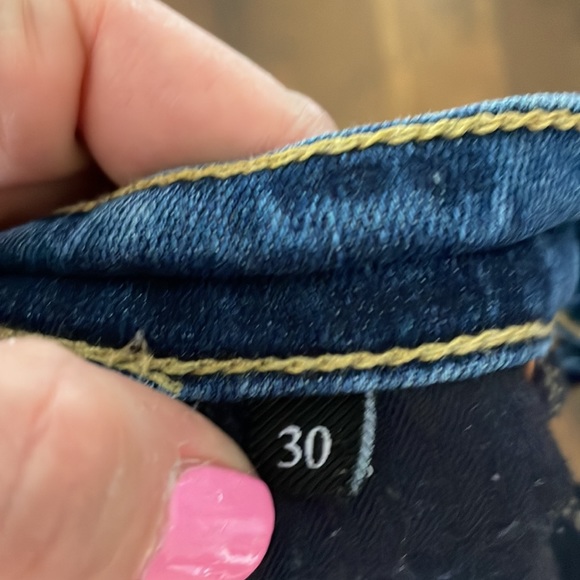 7 for all mankind distressed ankle skinny. Size 30. - Picture 5 of 6